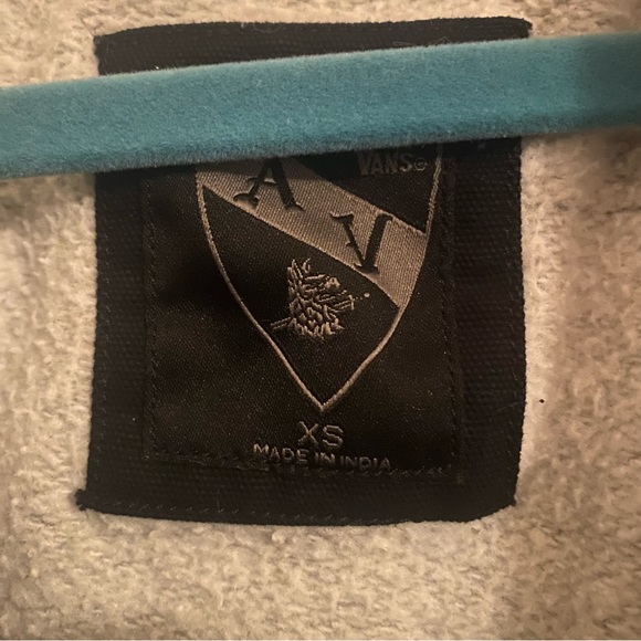 vans black hooded jacket - Picture 2 of 3